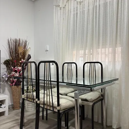 Ocasional Apartment *