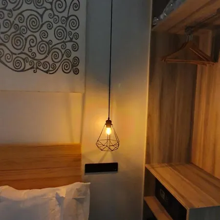 Guest house Ch Lemon - Madrid