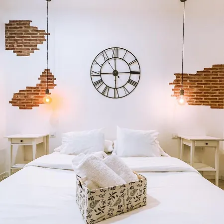 Fee4me. Amazing In The Heart Of Lavapies Apartment Madrid