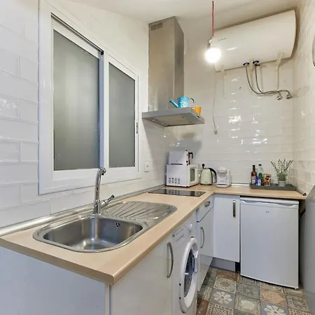 Fee4me. Amazing In The Heart Of Lavapies Apartment *