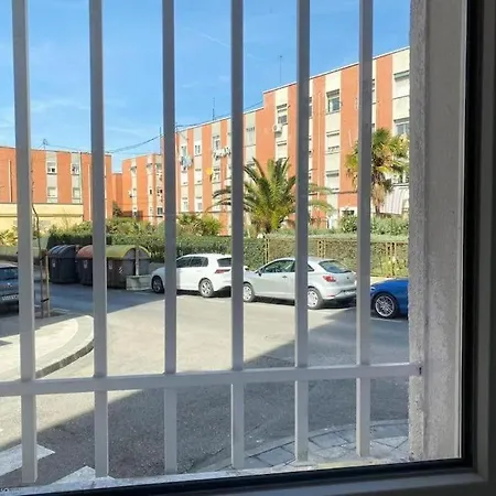 Beautiful In Puente De Vallecas - Atocha Apartment Madrid