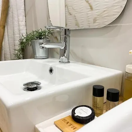 Beautiful In Puente De Vallecas - Atocha Apartment Madrid