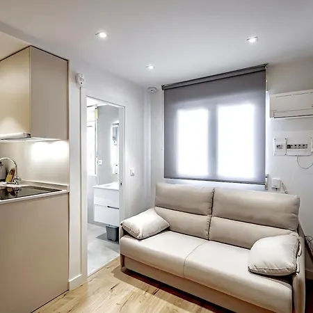 Cb10 - Stylish Modern Apartment- 5-minute Walk To Gran Via * Madrid