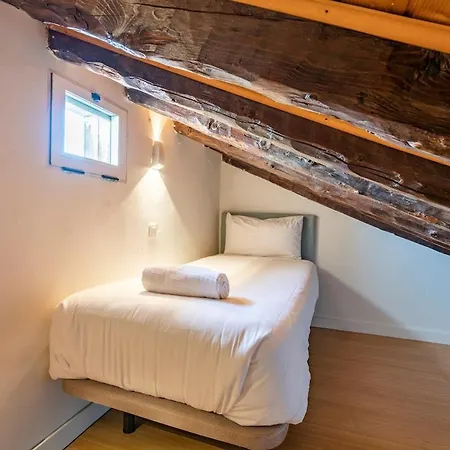 Apartment Cb10 - Stylish Modern Apartment- 5-minute Walk To Gran Via Madrid