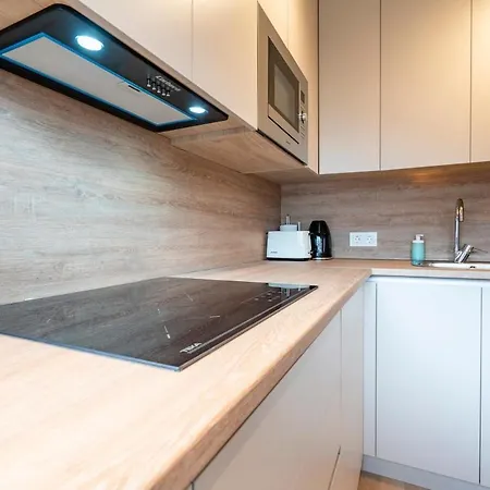 Apartment F132 Brand New Design - Feria *