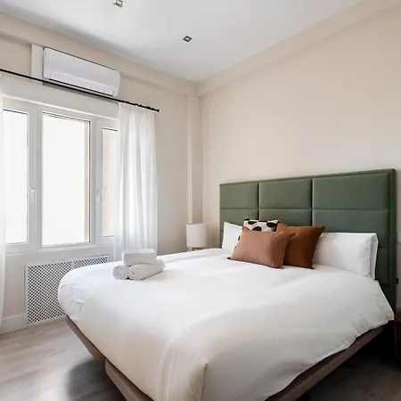 Apartment Gran Via Panorama Syline 6pax Alquiler Temporal *