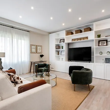 Apartment Gran Via Panorama Syline 6pax Alquiler Temporal