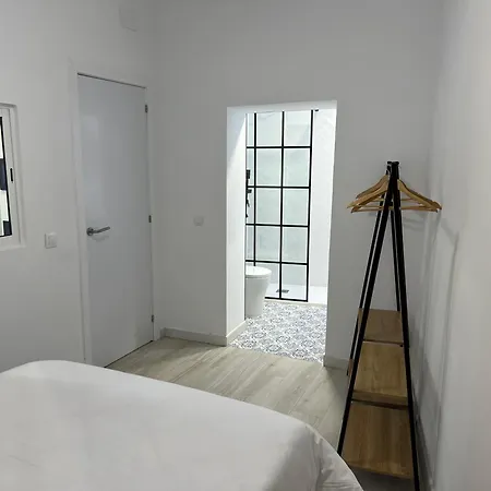The New Gallery Apartment *