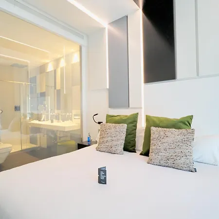 Regina Hotell 4*