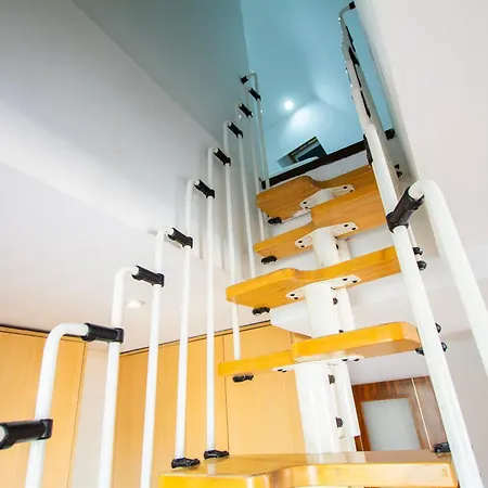 Adelfas Apartment *