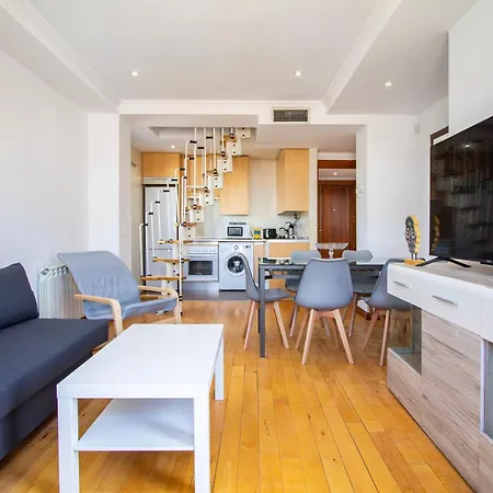 Adelfas Apartment