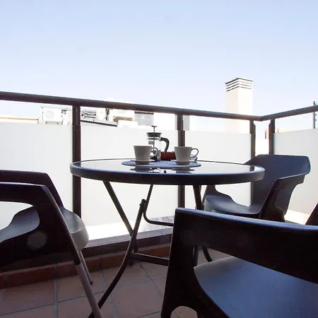 Adelfas Apartment *