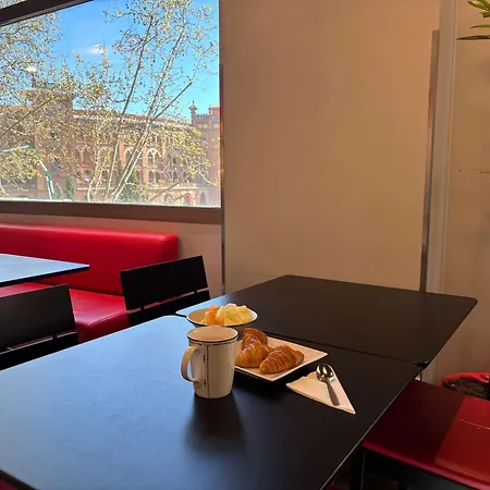 Ibis Centro Ventas 2*