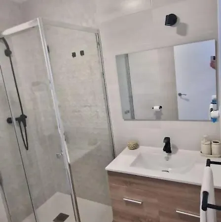 Market Martinez De La Riva III Apartment *