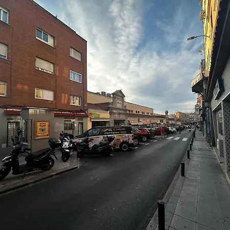 Market Martinez De La Riva III Apartment