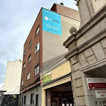 Market Martinez De La Riva III *