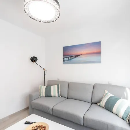 Market Martinez De La Riva III Apartment
