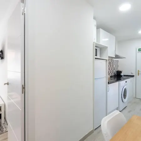 Apartment Market Martinez De La Riva III *