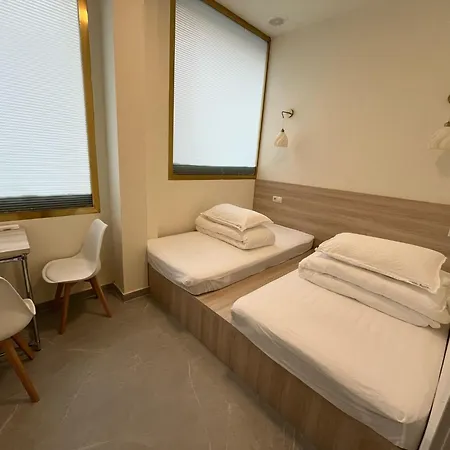 Unplan Hostal Madrid