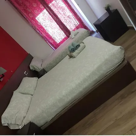 Corazon De 2 Guest house Madrid