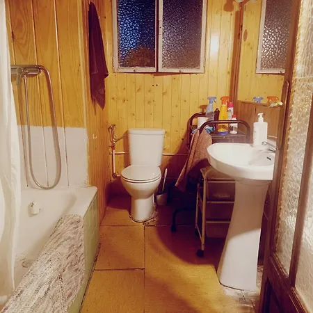De 3 Camas Con 2 Ventanas Al Exterior Y Tv En Casa Compartida * Madrid