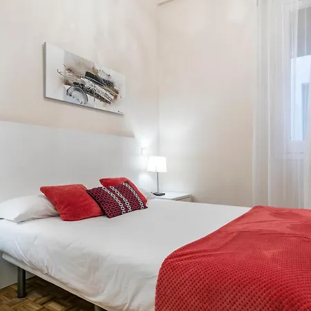 Reina 1 By Forever Apartment *