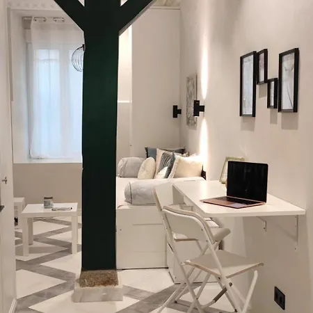 Estudio A Estrenar En Huertas *