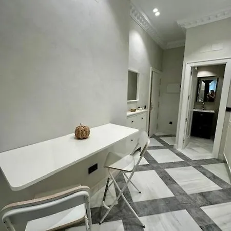 Estudio A Estrenar En Huertas Apartment *