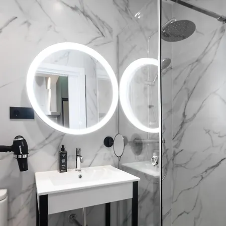 Limehome Calle De Matilde Diez Μαδρίτη