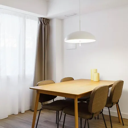 Apartment Limehome Calle De Matilde Diez *