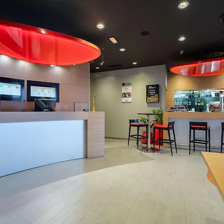 Отель Ibis Centro Ventas