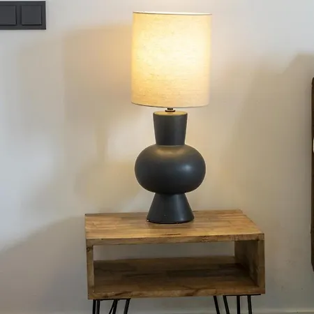 Temporary 3-bedroom Duplex In Downtown Apartment