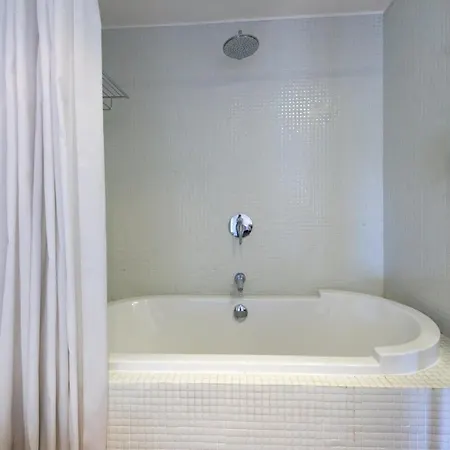 Temporary 3-bedroom Duplex In Downtown * Madrid