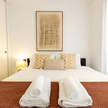 Apartment Temporary 3-bedroom Duplex In Downtown Madrid