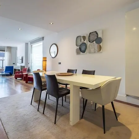 Temporary 3-bedroom Duplex In Downtown * Madrid