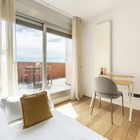 Temporary 3-bedroom Duplex In Downtown Madrid
