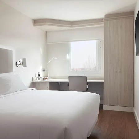 Nh Barajas Airport Hotel Madrid