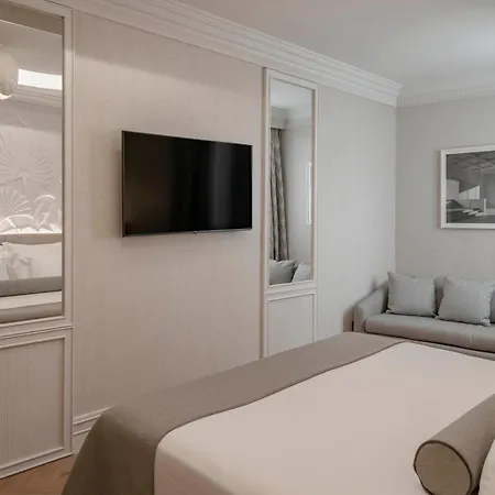 Vincci Centrum Hotel