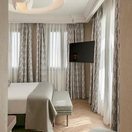 Vincci Centrum Hotel