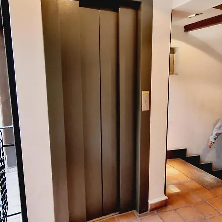 Apartment Beautiful, Renovated Loft In The Center