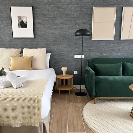 Arturo Soria By Charming Aparthotel *