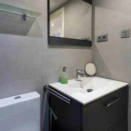 For Spacious, Temporary, And 3-bedroom Aca65 * Madrid