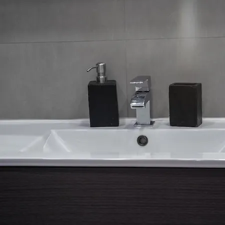 For Spacious, Temporary, And 3-bedroom Aca65 * Madrid