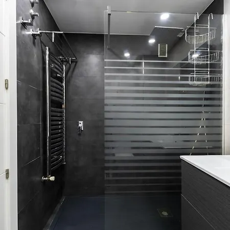 For Spacious, Temporary, And 3-bedroom Aca65
