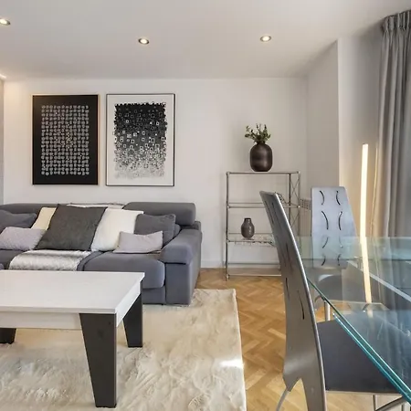 Apartment For Spacious, Temporary, And 3-bedroom Aca65