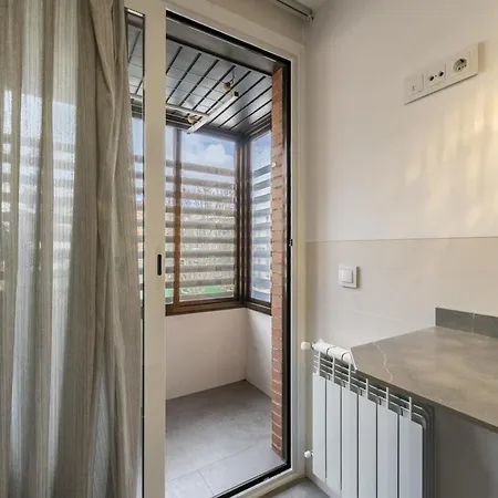 For Spacious, Temporary, And 3-bedroom Aca65 Madrid