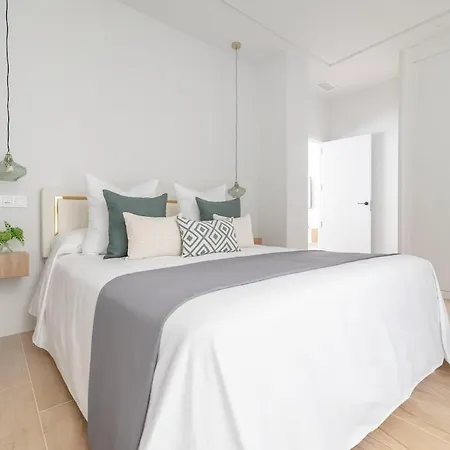 Modern And Cozy On Paseo De La Castellana Apartment