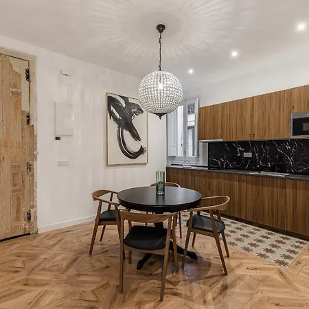 Apartment Queens Plaza Mayor Iv - Alquiler Corta Duracion *