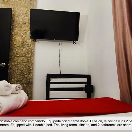 Plaza Opera Guest house *