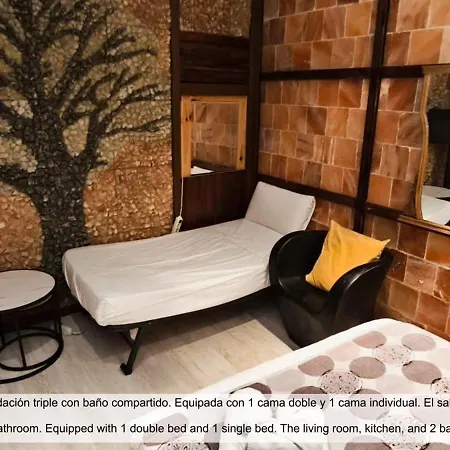 Plaza Opera Guest house *